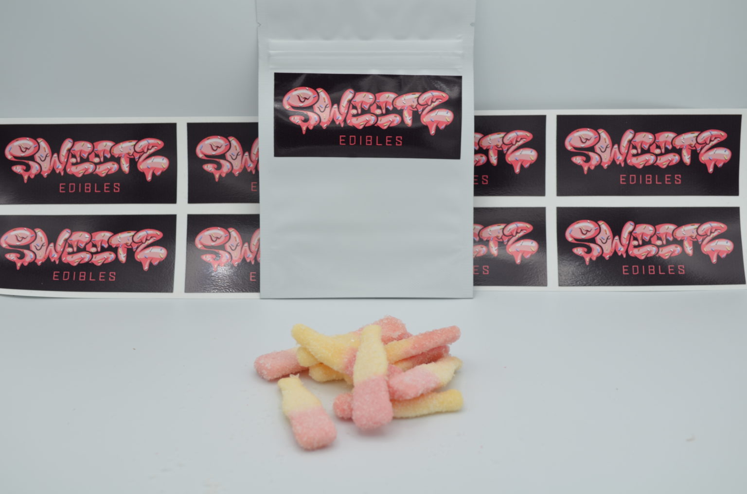 SWEETZ EDIBLES Cream Soda Licious 500mg THC (10x50mg THC) THC HERBALIST